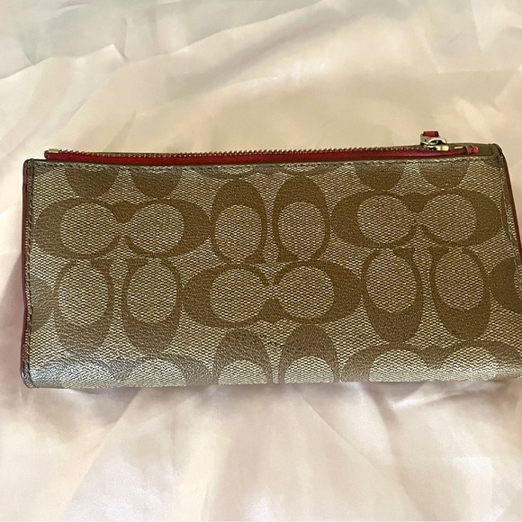 Coach Wallet - Picture 5 of 6